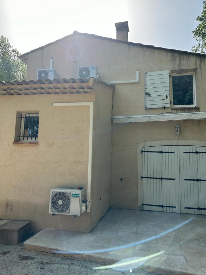 Villa Au Pied De La Sainte Victoire Puyloubier エクステリア 写真